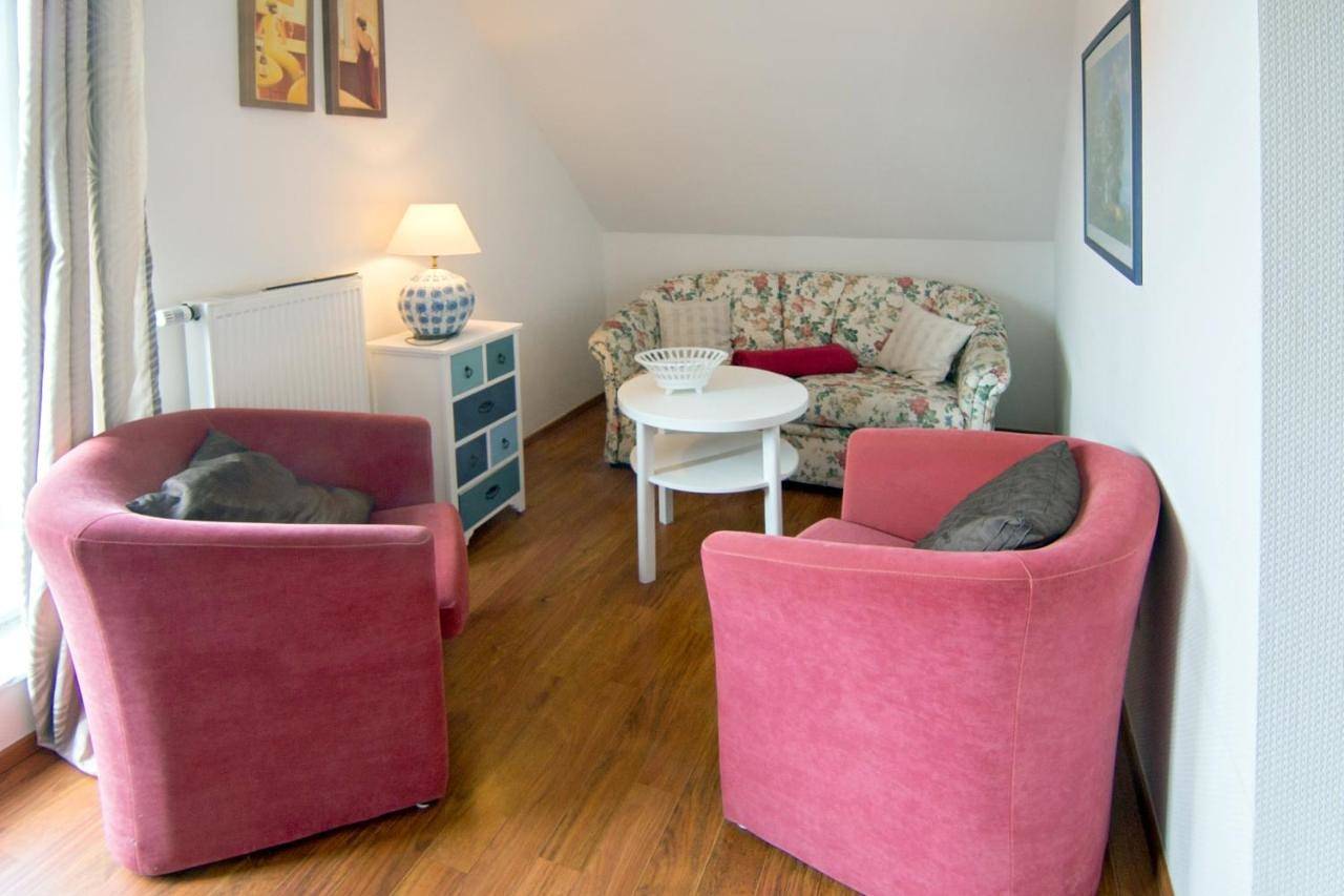 Triple Room with Garden View in Norddeich, Norden und Umgebung