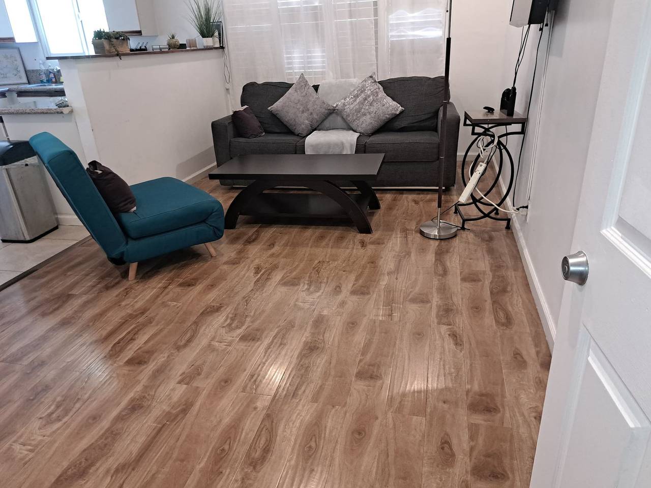 Ganze Wohnung, Charmantes Apartment mit 1 Schlafzimmer in Beverly Hills in Los Angeles, Los Angeles County