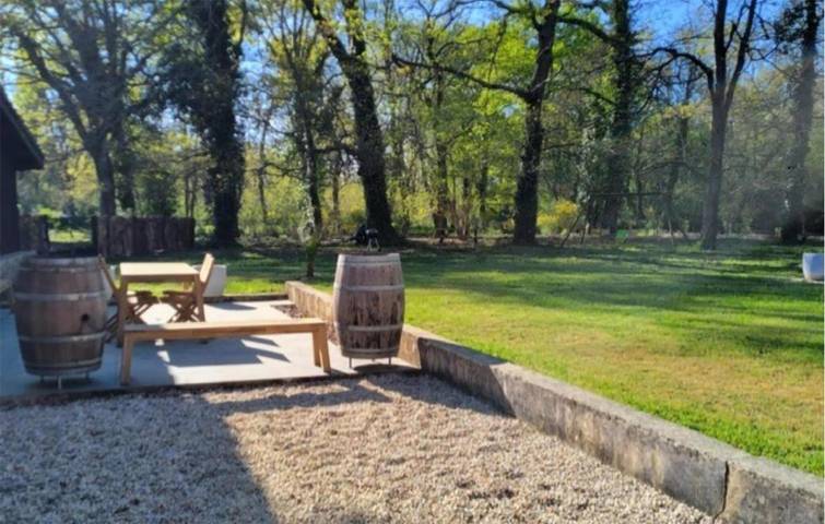 Location de vacances pour 6 personnes, avec piscine et jardin à Noaillan - 2