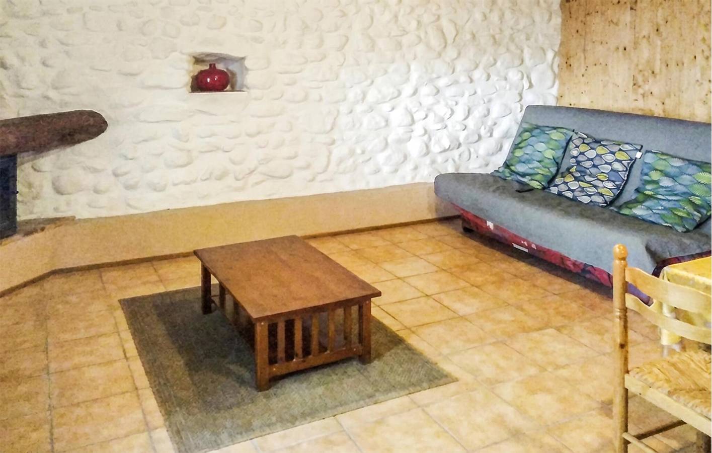 Appartement confortable avec piscine et Wi-Fi près de la rivière Auzon in Saint-Germain, Ardèche