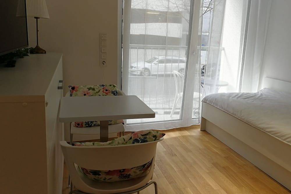 Appartamento intero, Moderno appartamento per visite fieristiche e affitti per vacanze d'affari in Monaco di Baviera Riem, Monaco di Baviera