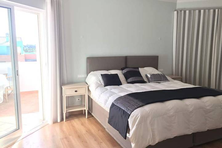 Location de vacances pour 6 personnes, avec jardin et balcon dans Almancil - 3