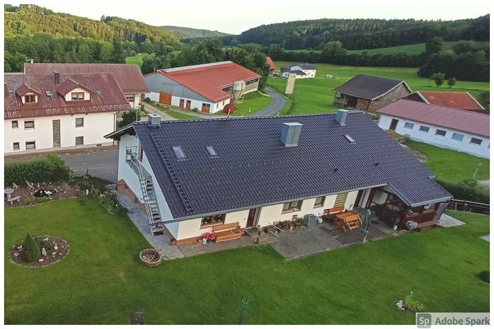 Ferienwohnung für 4 Personen, mit Balkon und Balkon/Terrasse sowie Terrasse und Garten in Landkreis Straubing-Bogen - 2