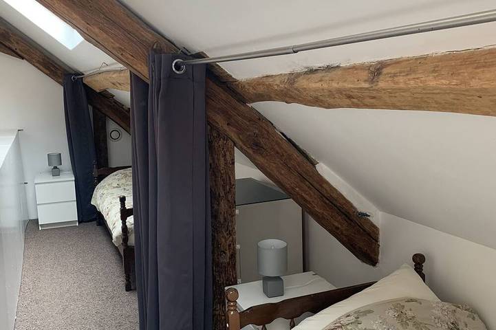 Gîte pour 4 personnes, avec jardin à Monteaux - 2