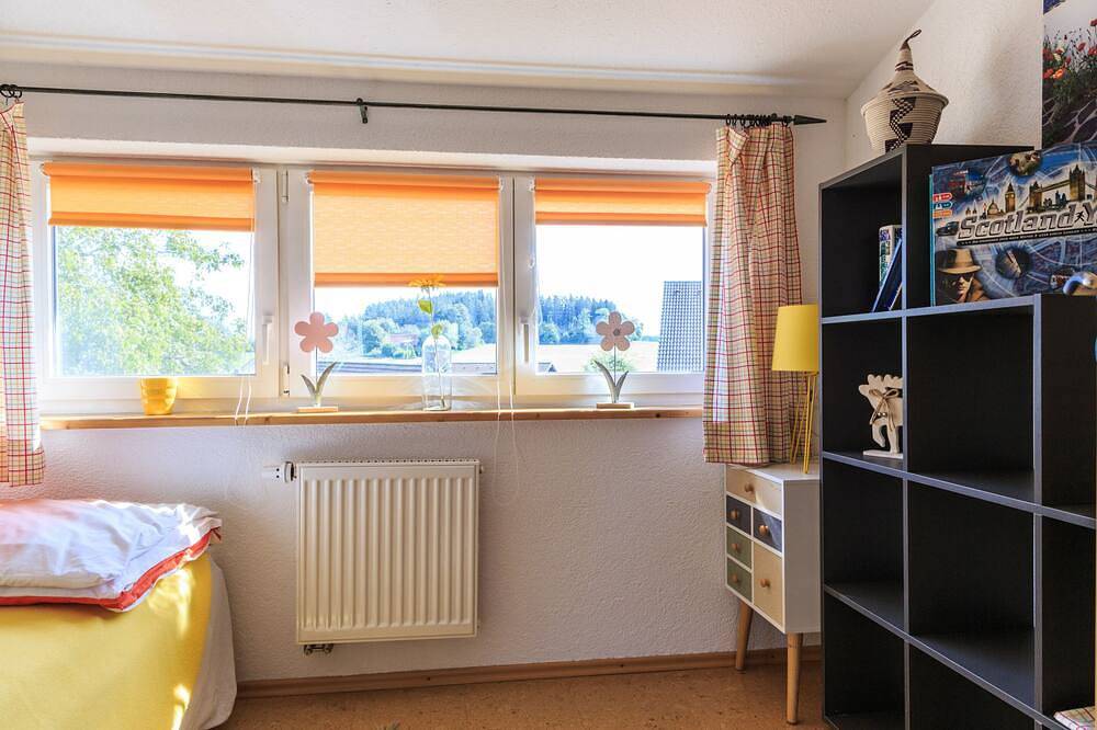 Ganze Wohnung, Ferienwohnung \" Bergblick \" in Hergatz, Bayerisch Schwaben