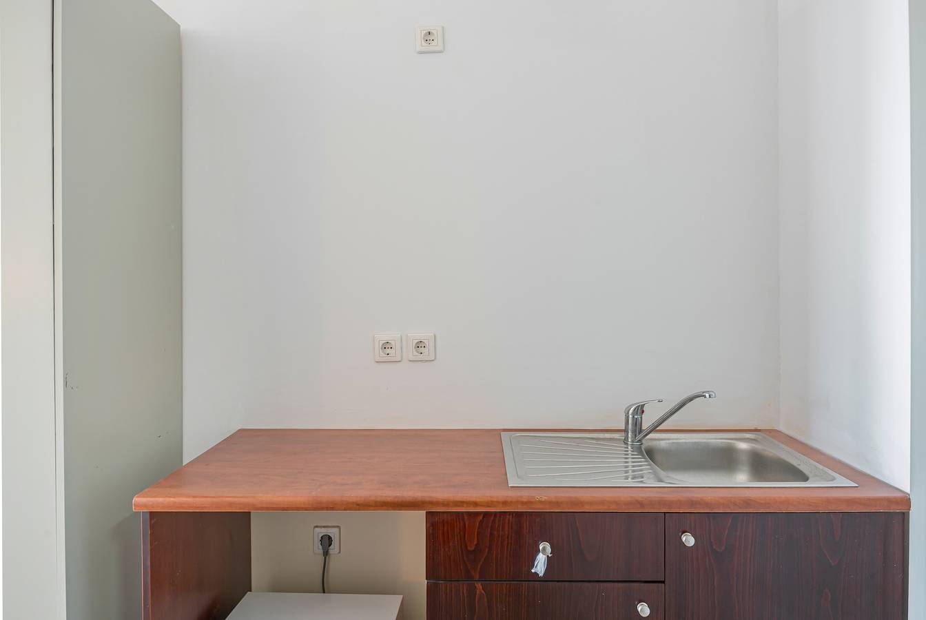 Studio Appartement 'Evripides Triple Room 2' met Gedeeld Zwembad, Gedeelde Tuin en Airconditioning, foto 8