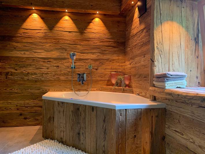 Ganze Ferienwohnung, Chalet Paula mit 2 Schlafzimmer, eigener Sauna, Terrasse in Ehrwald, Ammergauer Alpen (Österreich)