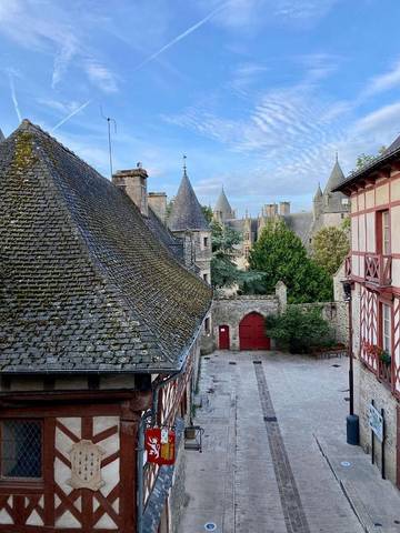 Chambre d’hôte pour 2 personnes, avec vue à Josselin