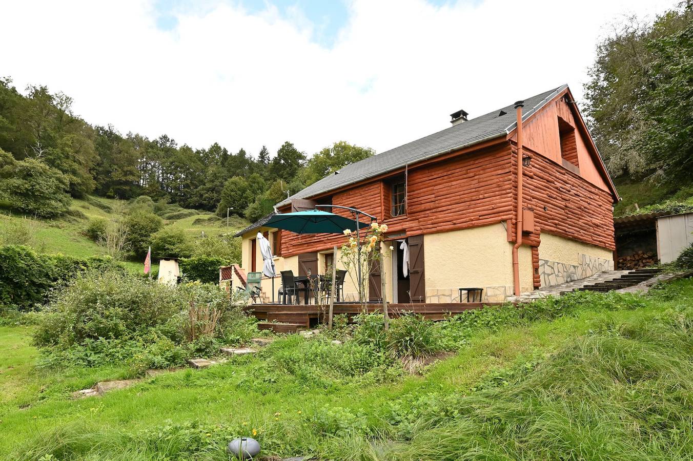 Vakantiehuis 'Sport Et Réconfort En Couserans' met Uitzicht op de Bergen, Privéterras en Wifi in Soulan, Parc naturel régional des Pyrénées ariégeoises