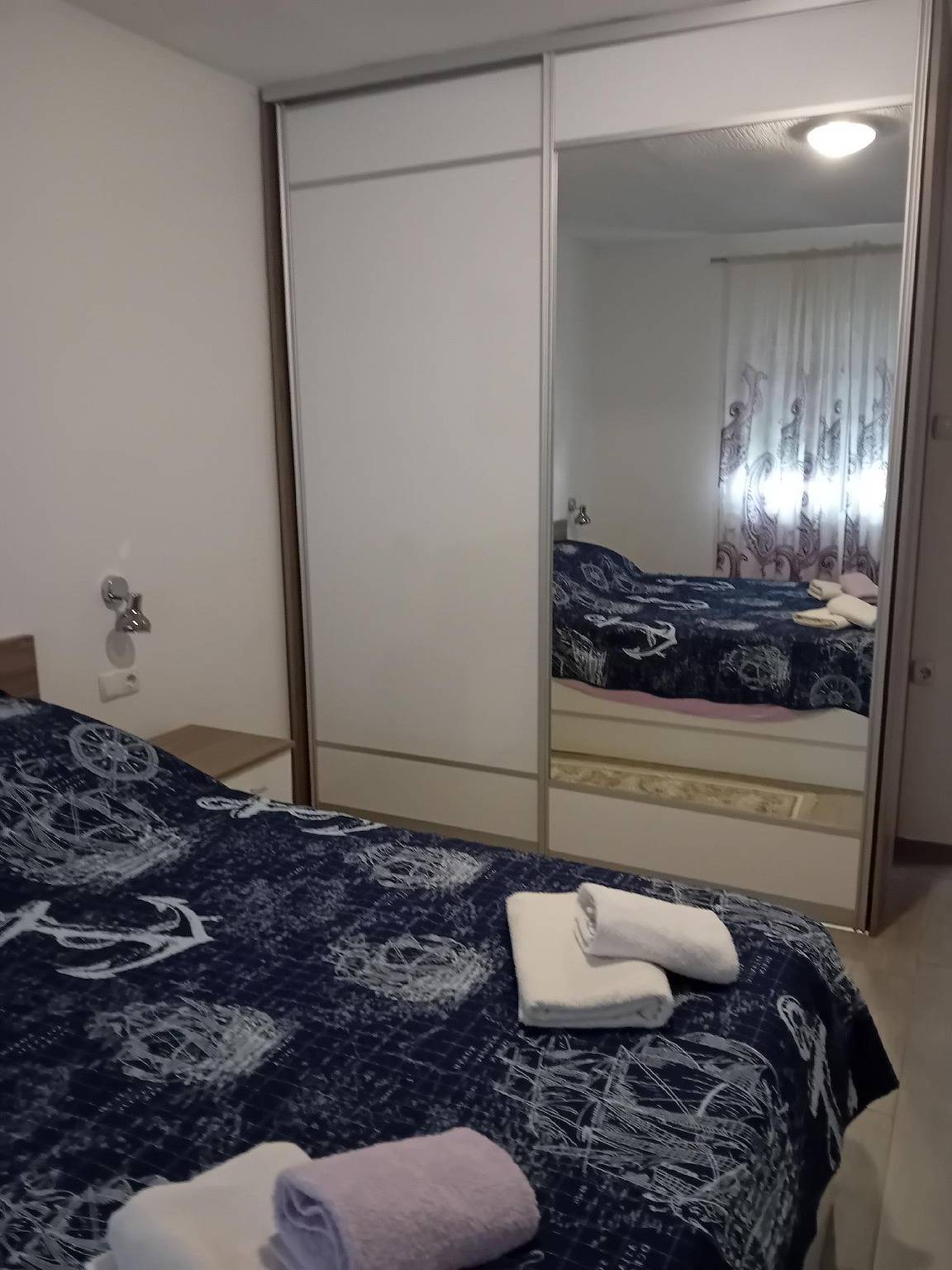 Ganze Ferienwohnung, Ferienwohnung Delfa Pećarina in Lopar, Rab