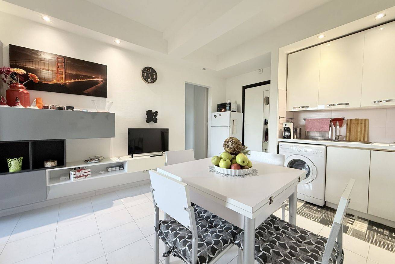 Appartement entier, P082 - Porto Recanati, new two-room apartment in a residence with a swimming pool in Scossicci, Côte Adriatique Marken