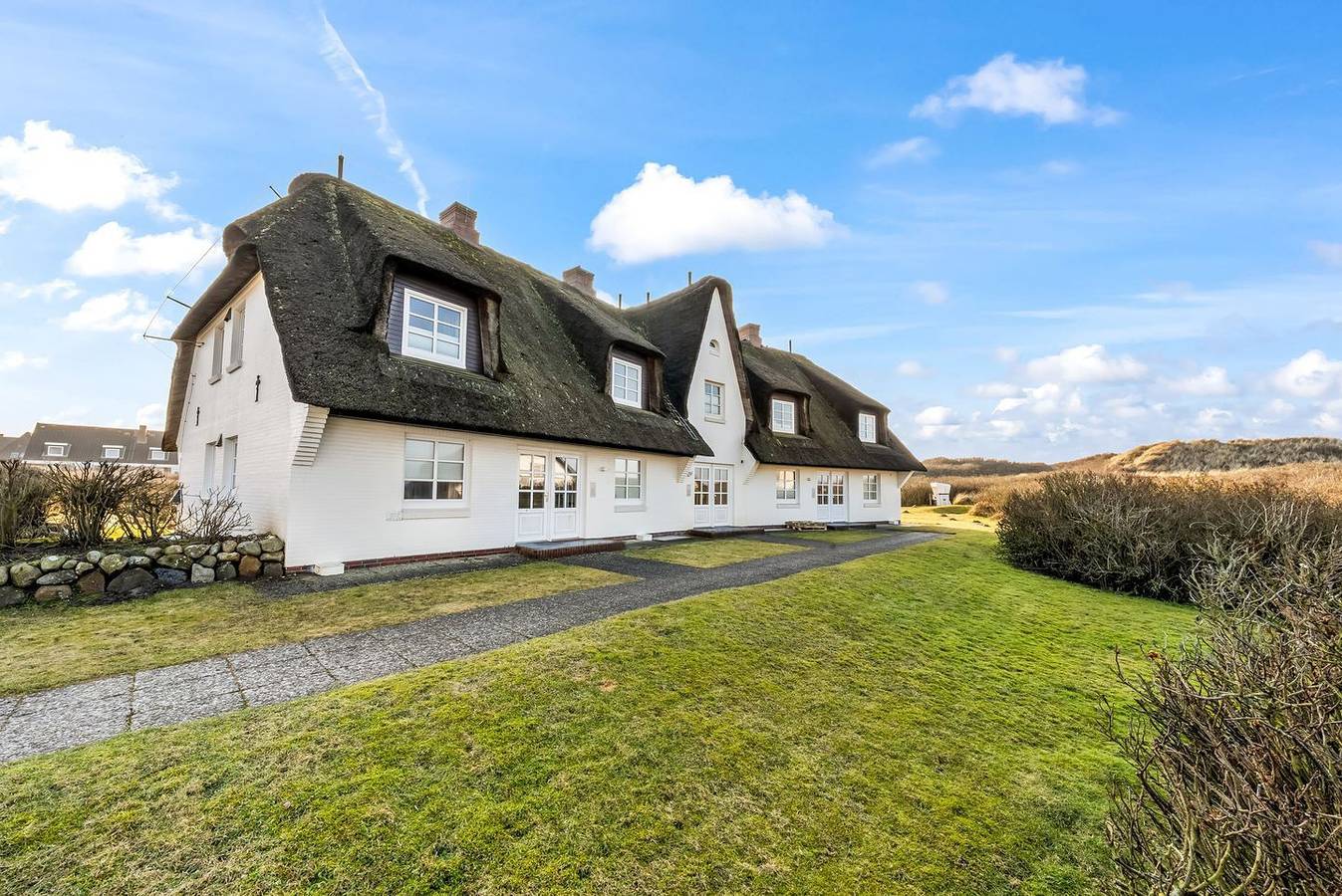 Ganze Wohnung, Strandnahe 3-Zimmer-Wohnung mit ca. 55 m² unter Reet, für bis zu 4 Personen in Wenningstedt, Sylt