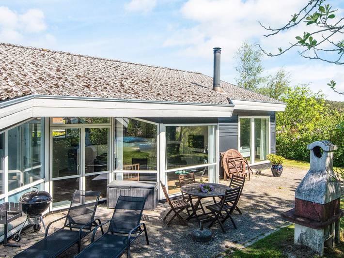 Ferienhaus für 12 Personen, mit Terrasse und Sauna sowie Pool, mit Haustier in Lyngsbæk Strand - 2
