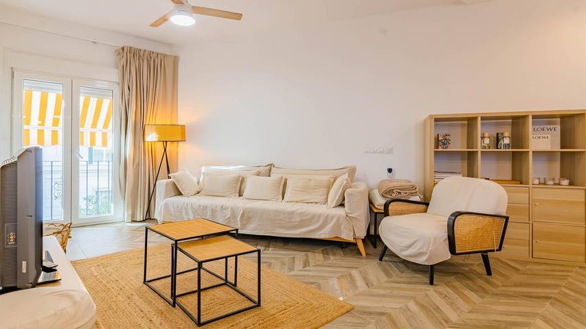 Appartement de vacances entier, Luxury Downtown Station Córdoba ⭐⭐⭐ in Poniente Sur, Cordoba