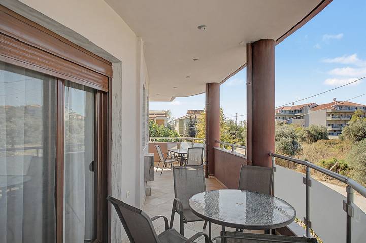 Apartamento entero, Apartamento '2' con vistas a la montaña, jardín compartido y Wi-Fi in Limenaria, Tasos
