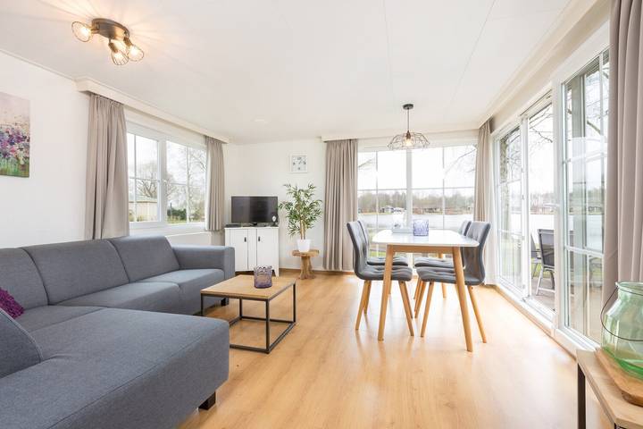 Ferienhaus für 4 Personen, mit Terrasse und Garten sowie Seeblick in Hoge Hexel - 2