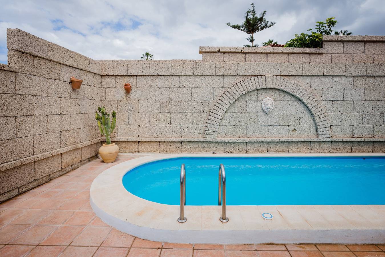 Villa "Palm" Sea View, Heated Pool & Wi-Fi in Amarilla Golf, South Tenerife