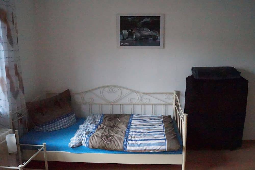 Apartamento entero, Comfortable, 3and 1/2 rooms, apartment with large sun terrace in Oberhausen, Región del Ruhr