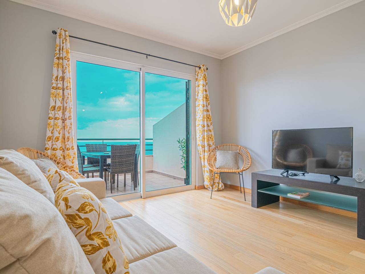 Ganze Wohnung, Appartement mit Meerblick in Reis Magos, Caniço