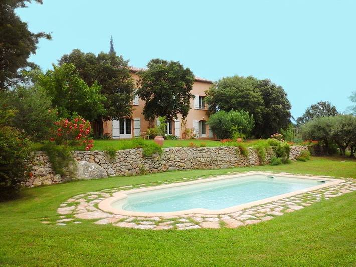 Chambre d’hôte pour 2 personnes, avec piscine et jardin