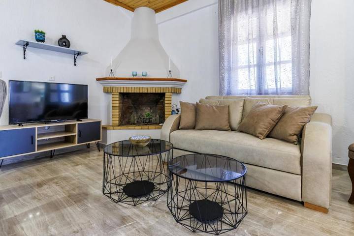 Gîte pour 4 personnes, avec terrasse et jardin dans Stafylos - 3