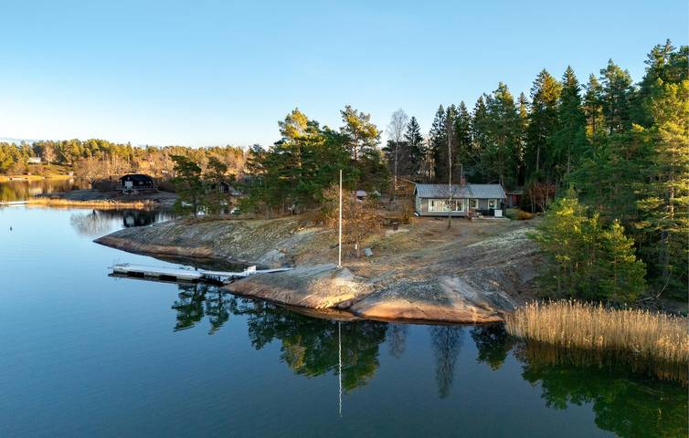 Hus för 7 Personer med trädgård in Solö, Svenska Östersjön