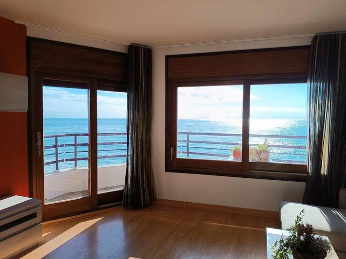 Ferienwohnung für 4 Personen, mit Meerblick und Terrasse in Calafell - 2
