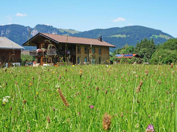 Ferienhaus für 6 Personen, mit Balkon und Terrasse sowie Garten und Sauna