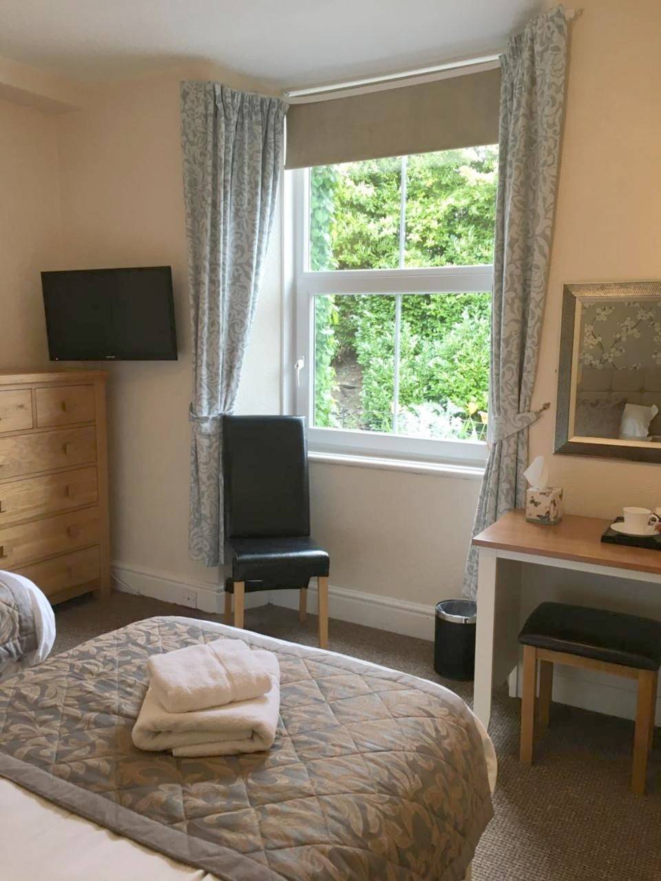 Melbourne Guest House in Bowness-on-Windermere, Lake District