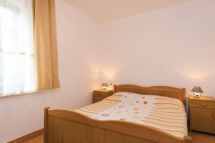 Geheel appartement, Apartments Čiovo - Two Bedroom Apartment with Terrace (A5) in Okrug Gornji, Čiovo