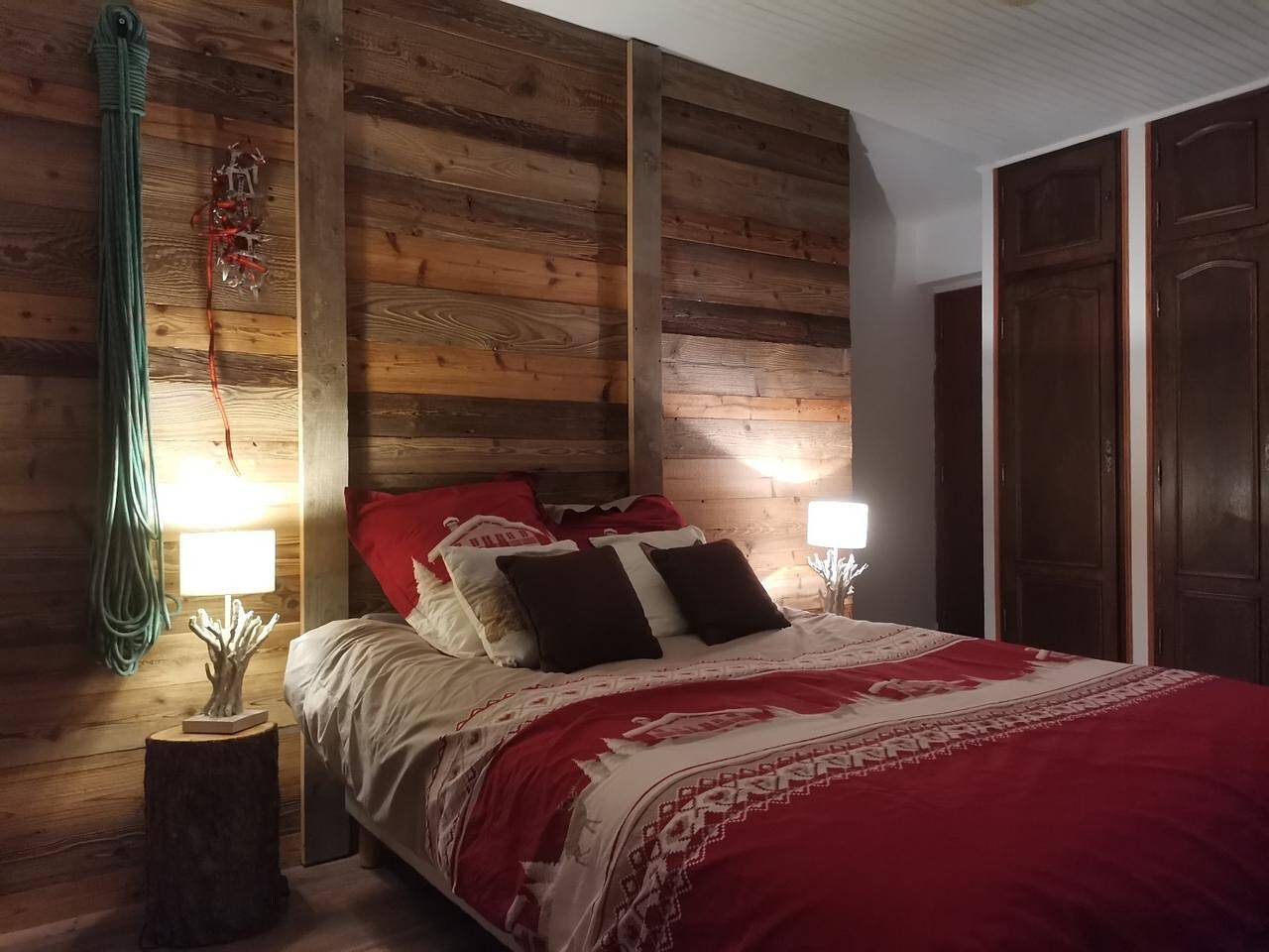 Appartement entier, Appartement 'Les Grillons' avec vue sur les montagnes, jardin partagé et Wi-Fi in Belvédère, Région de Nice