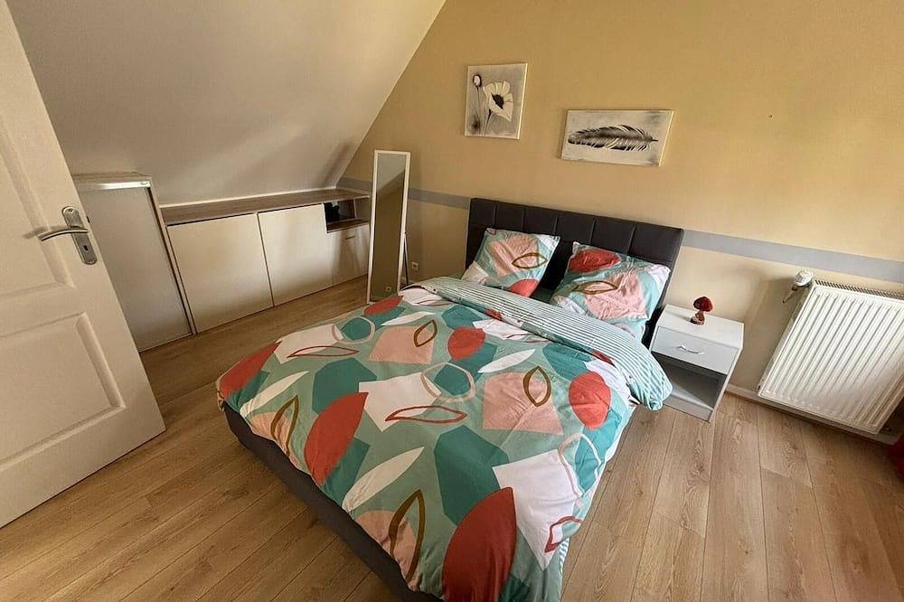 Charming 2-bedroom townhome in lovely Sotteville-lès-Rouen with Wifi in Sotteville-lès-Rouen, Rouen region