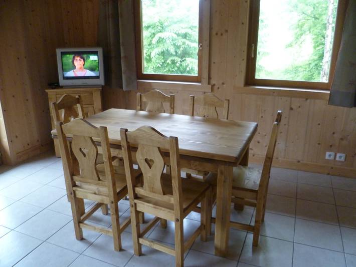 Gîte pour 6 personnes, avec terrasse et jardin dans Office De Tourisme De Notre Dame De Bellecombe - 3