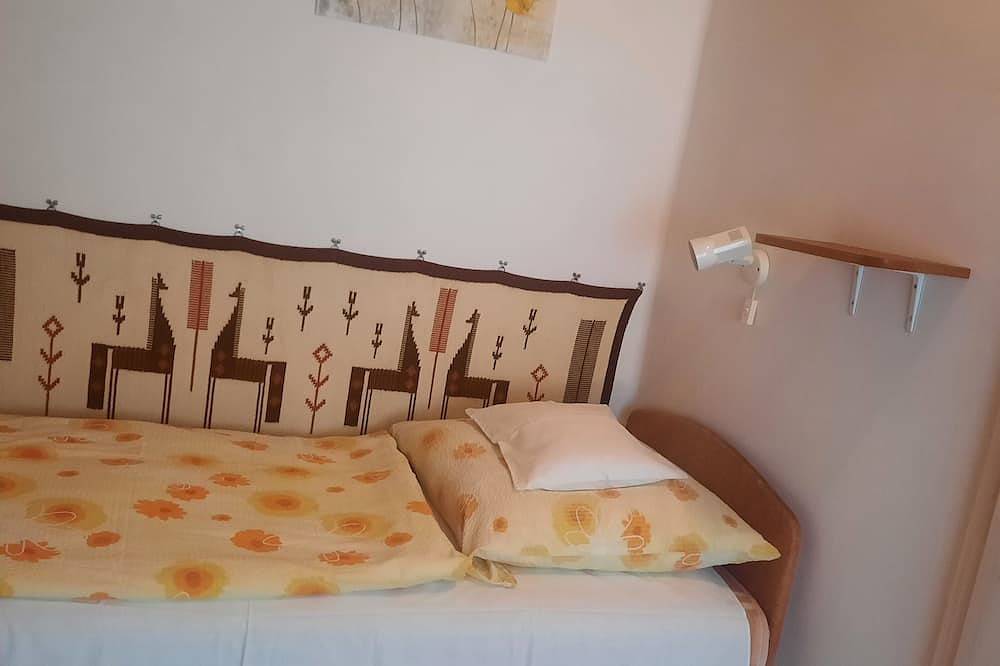 Ferienhaus mit Garten in Bad Bük, 150 m von der Therme entfernt in Bük, Komitat Eisenburg