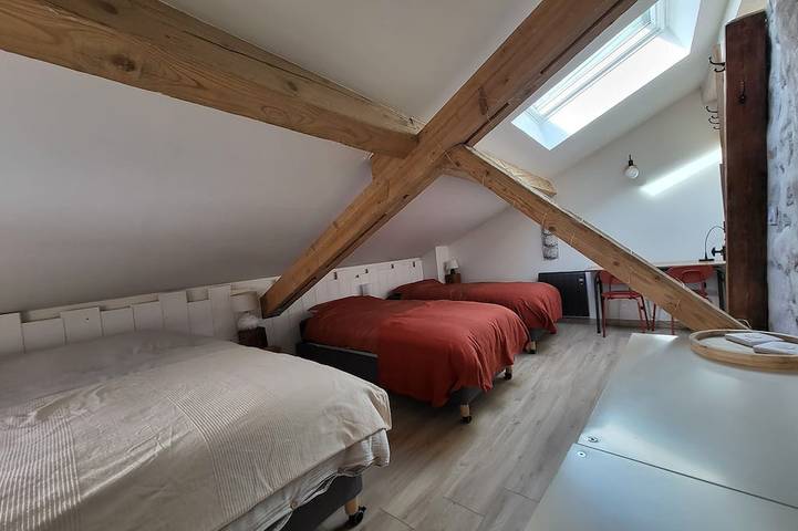 Chambre d’hôte pour 6 personnes, avec jardin dans l' Isère - 2