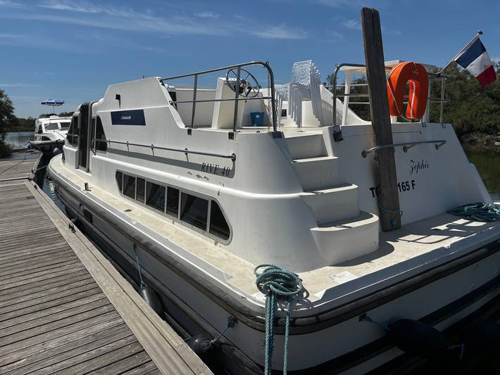 Péniche pour 8 personnes dans l' Hérault