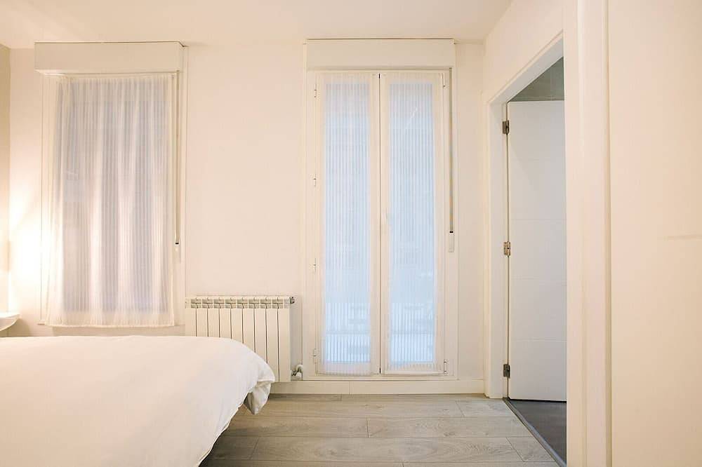 Ganze Wohnung, 6 Getaria B superb central apartment in Playa de la Concha, San Sebastian