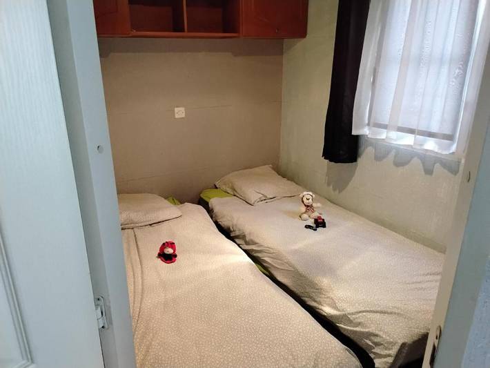 Gîte pour 4 personnes, avec piscine ainsi que jardin et terrasse à Urt - 3