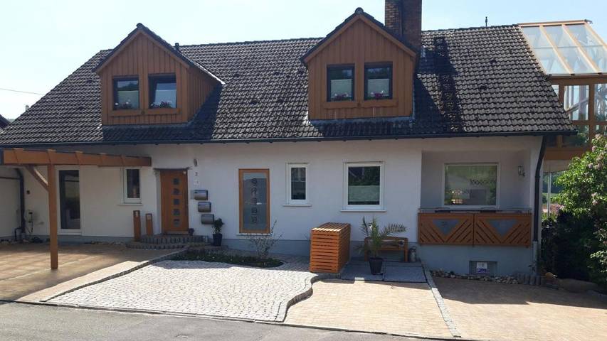 Ferienwohnung für 5 Personen, mit Balkon und Sauna sowie Ausblick in Litzendorf