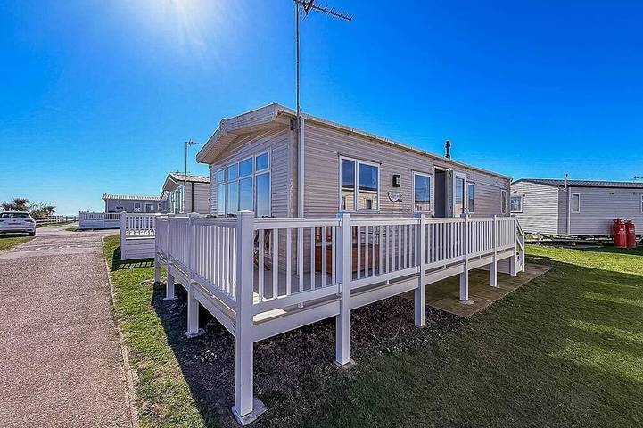 Static caravan for 6 people, with terrace in Suffolk
