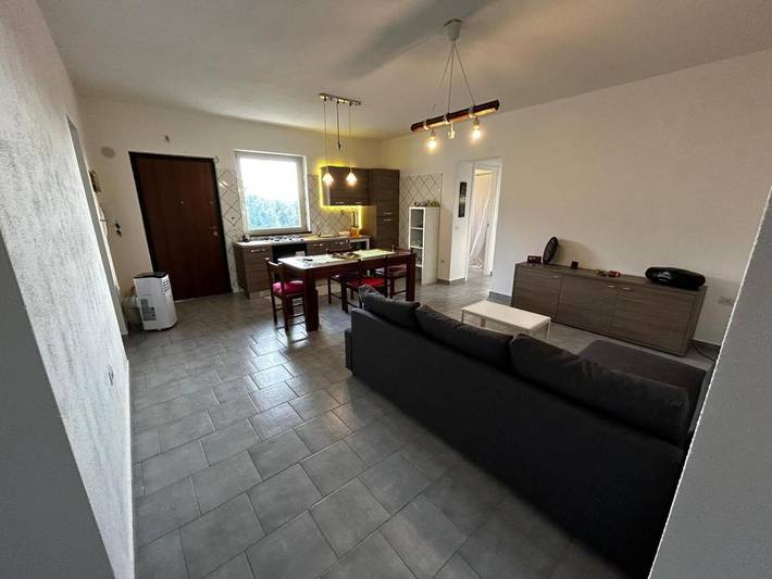 Appartamento per 5 persone, con Balcone e Terrazza nonché Panorama a Tortora Marina