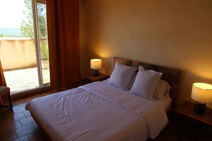Location de vacances pour 8 personnes, avec piscine et jardin à Cavanac - 4