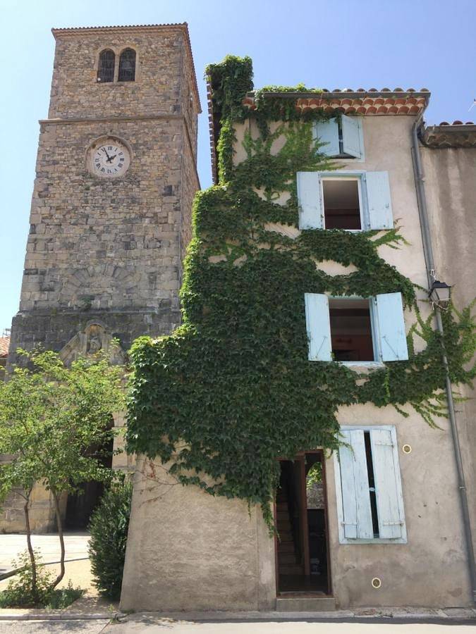 Entre l'église et la place in Quillan, Parc naturel régional Corbières-Fenouillèdes