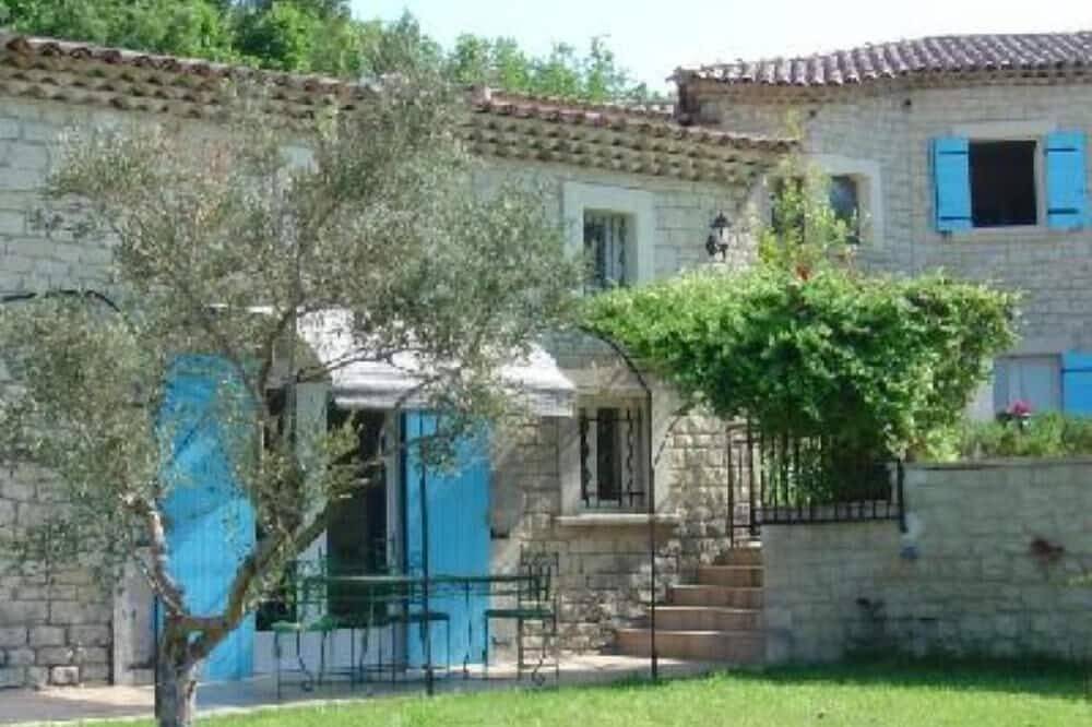 Bonita Casa con jardín in Lauris, Parque natural regional del Luberon