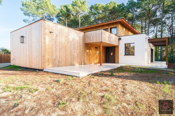 Villa pour 10 personnes, avec jardin ainsi que piscine et terrasse dans Sud Ouest de France - 2