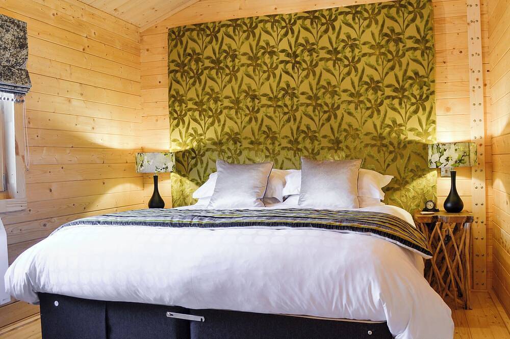 2 bedroom accommodation in Dyffryn Ardudwy, near Barmouth in Dyffryn Ardudwy, Snowdonia