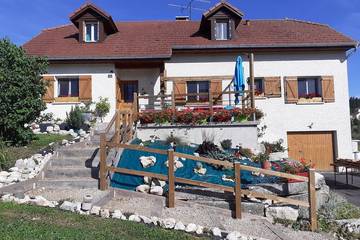 Gîte pour 5 personnes, avec jardin, animaux acceptés à Prénovel