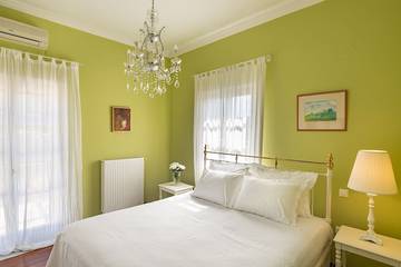 Villa for 7 People in Syros, Cyclades, Photo 1