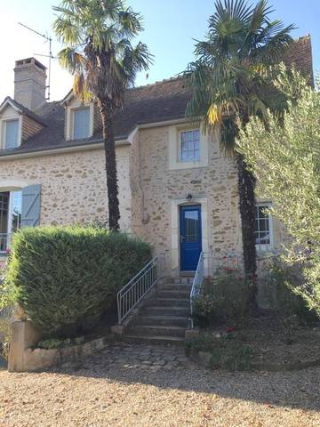 Chambre d’hôte pour 6 personnes, avec piscine et jardin, animaux acceptés dans la Sarthe