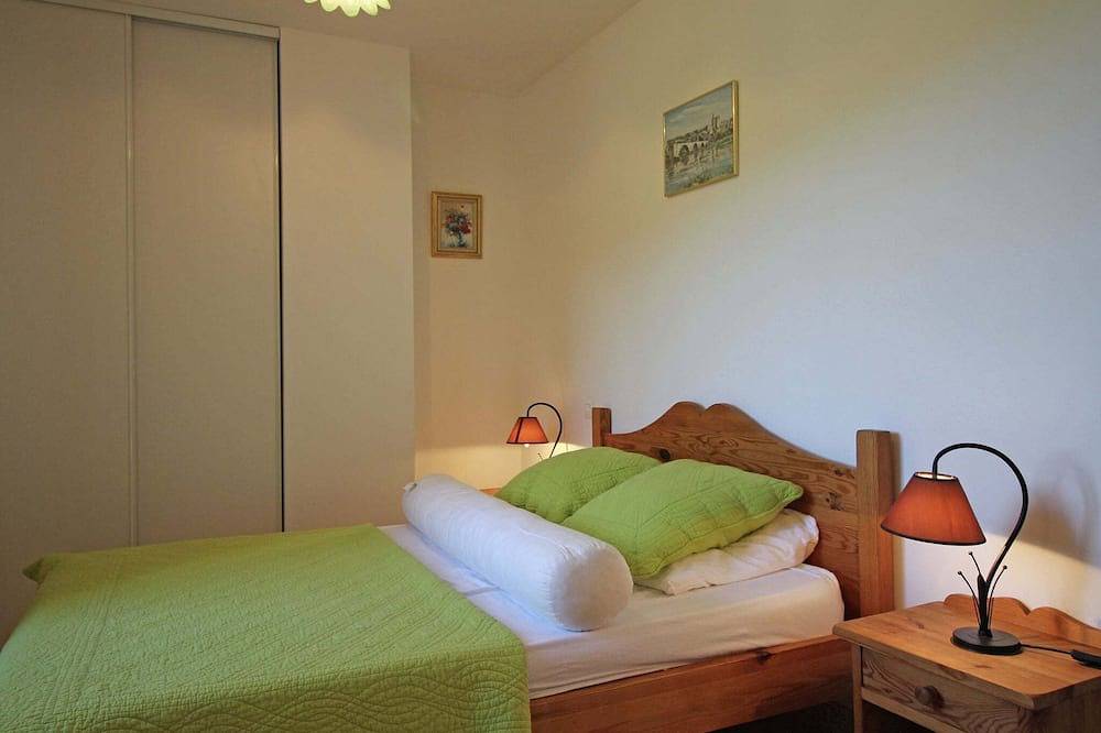 Holiday Home in Oppède with Private Pool in Oppède, Parc naturel régional du Luberon